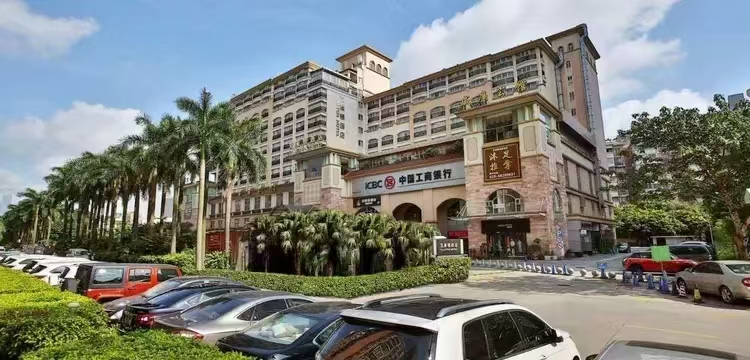 克莱顿外观.jpg