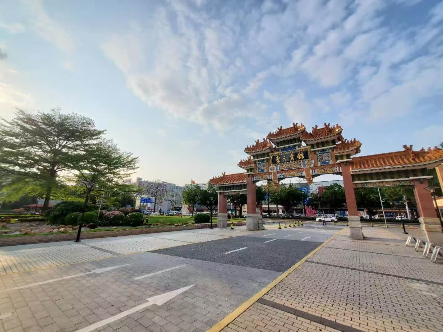 东方宾馆外观.jpg